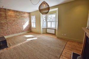 Lounge- click for photo gallery